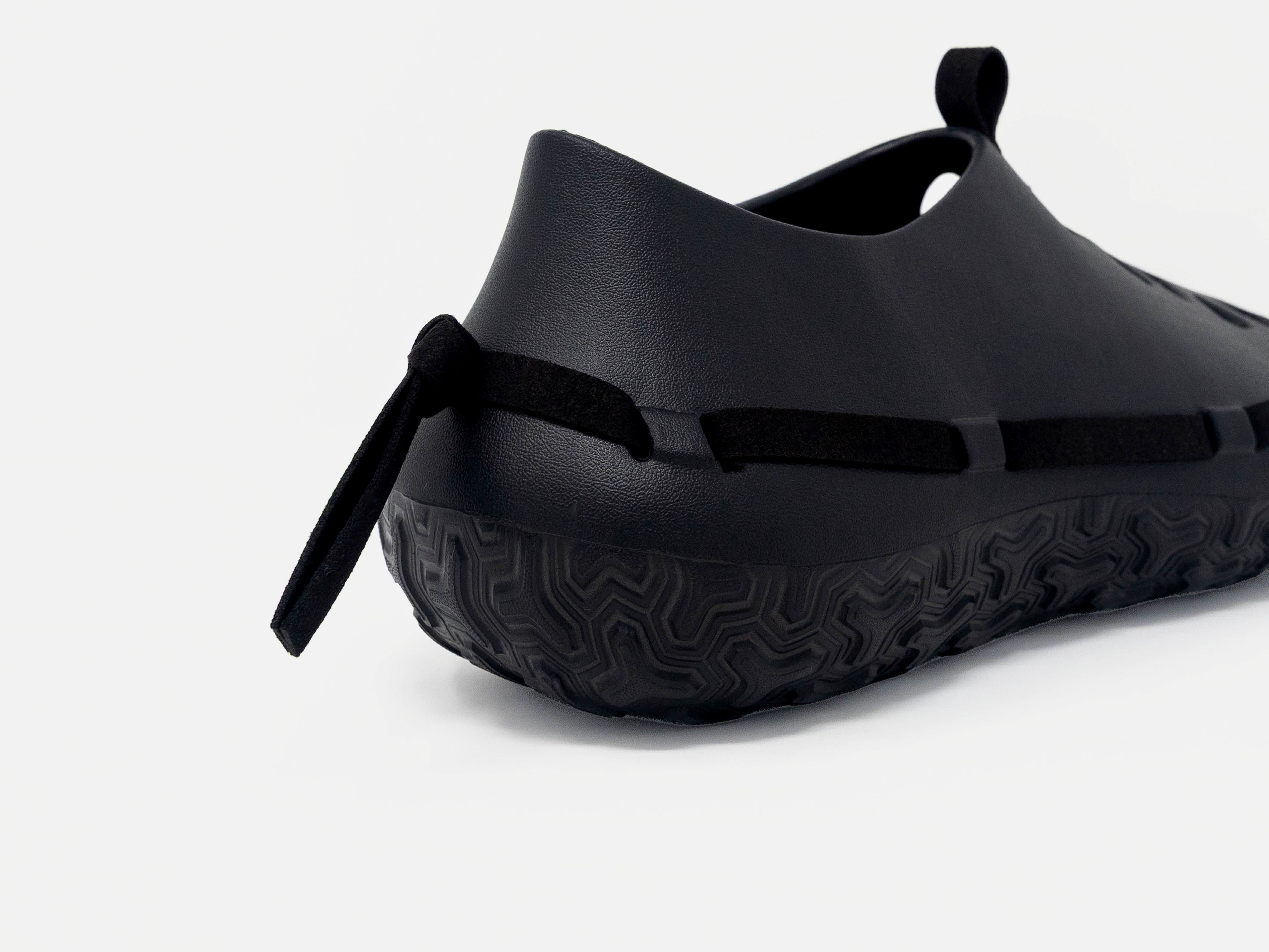 MEN'S FCTRY MOCC - BLACK