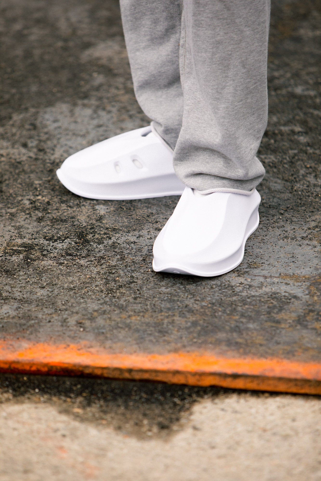 KNIGHT RNR - WHITE