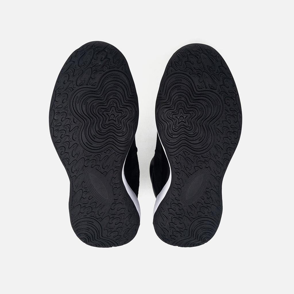 Duck Hoops - Monochrome