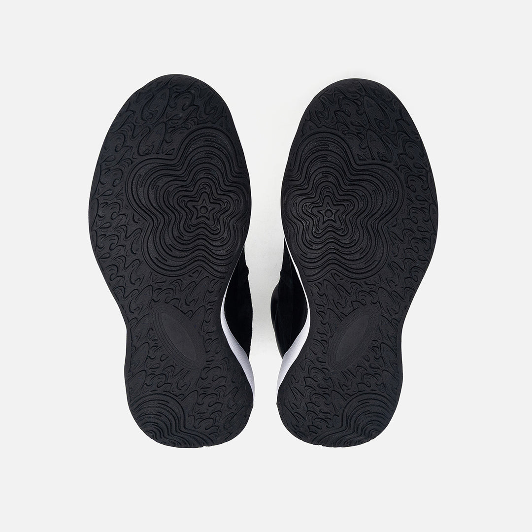 Duck Hoops - Monochrome