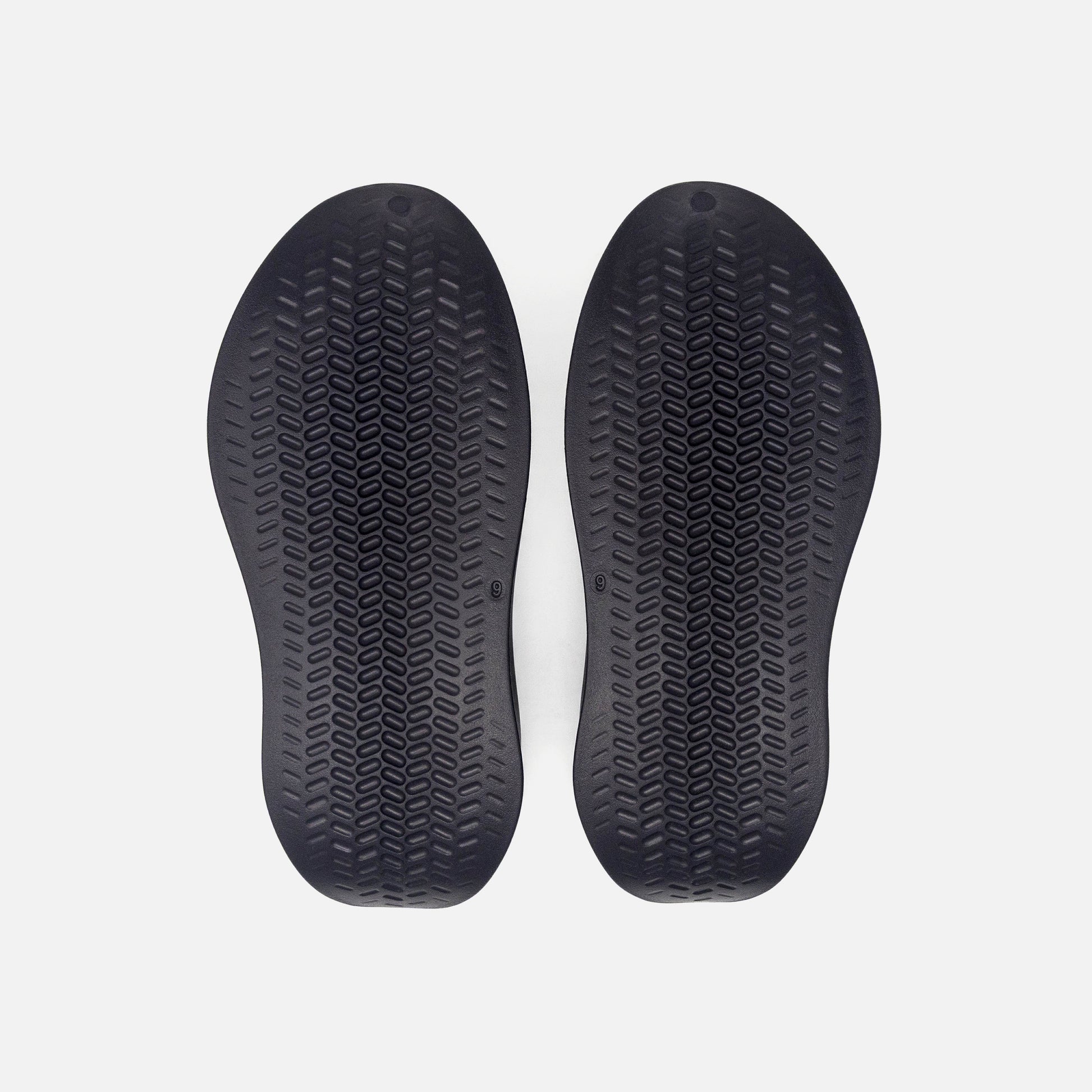 KNIGHT RNR - MATTE BLACK