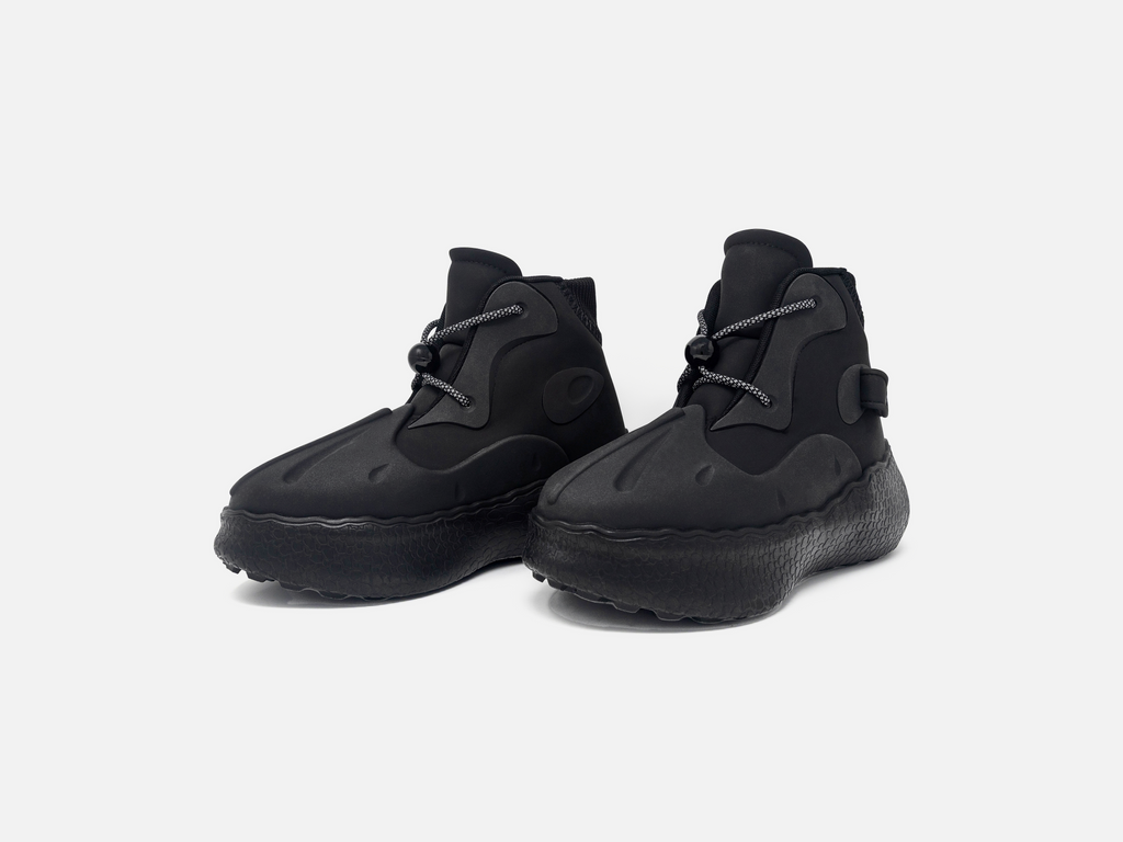 STOMPER - TRIPLE BLACK